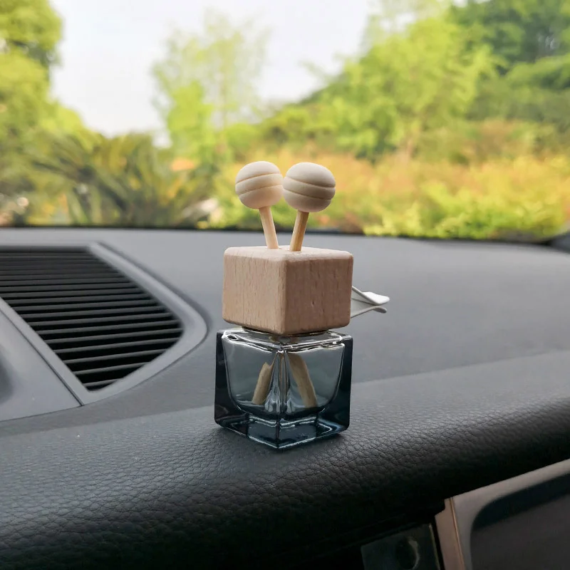 10ml Transparent Glass Car Aromatherapy Bottle for Cosmetic Use