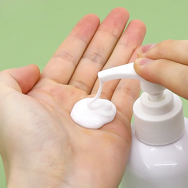 300ml 500ml Large Volume PET Plastic Bottle with Lotion Pump Plastic Cosmetic Bottle for Shampoo and Conditioner Packaging